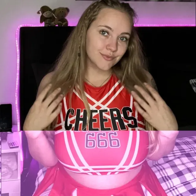 Julie OnlyFans profile photo