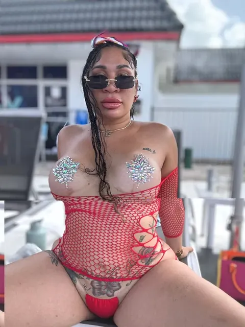 Your Sweet Baby OnlyFans creator with bold content