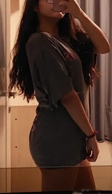 Yuliria OnlyFans creator with exclusive photos