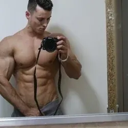 Zach Zeiler OnlyFans fitness creator with posing updates