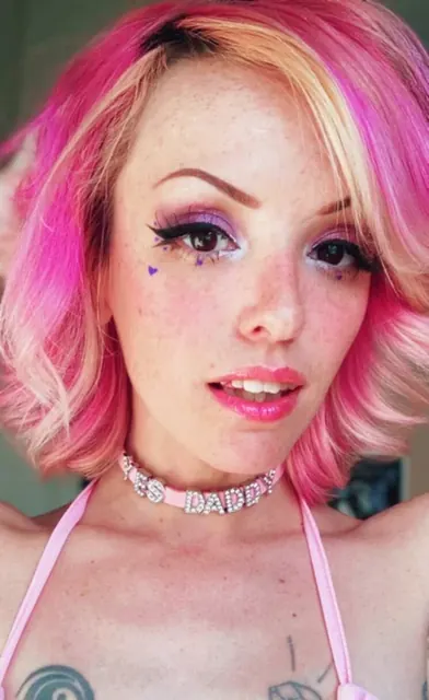 Zoe Riot OnlyFans with engaging full-length videos