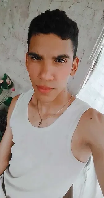 🔥ZOR🔥 OnlyFans creator with a passion for art.