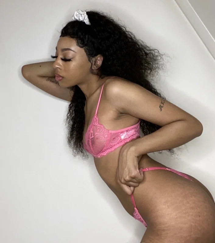 PRETTY PUY OnlyFans creator with exclusive content
