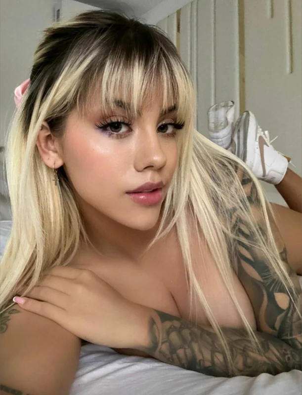 Waifu Cristal on OnlyFans with playful cosplay content.