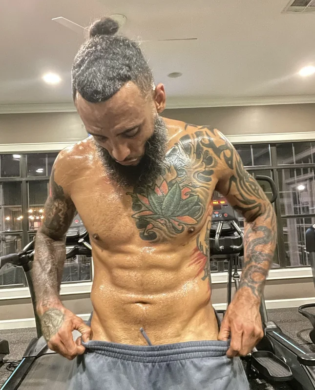 Cumtroke254 OnlyFans athletic male performer