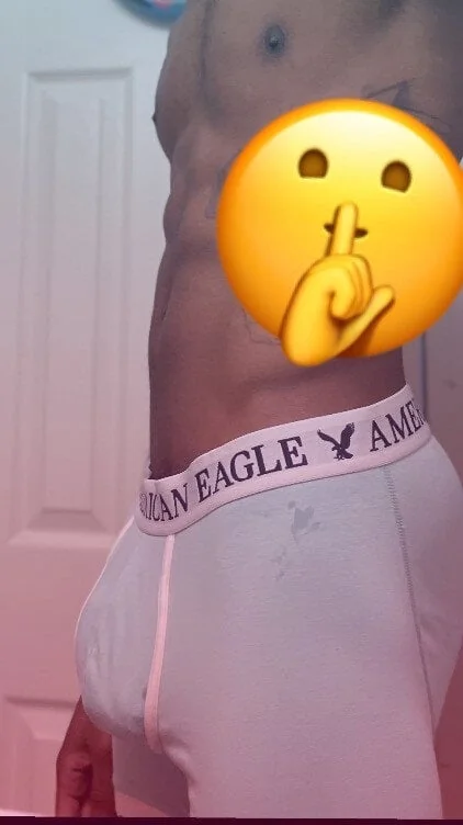 Damaskedpisces OnlyFans athletic male creator