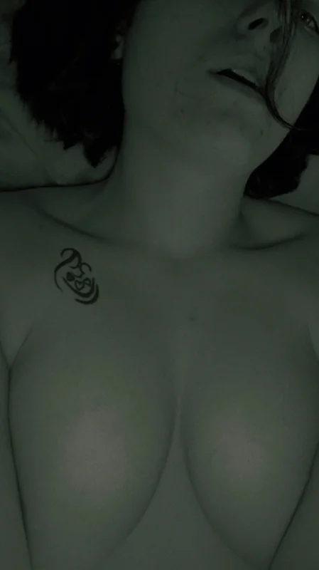 Dabbin_Penguin OnlyFans tattooed mom