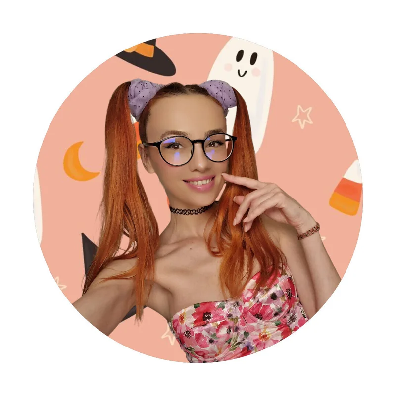 Daisy OnlyFans creator with enticing content