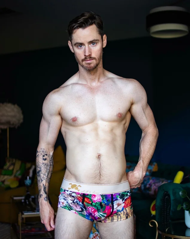 Dan Benson OnlyFans athletic tattooed creator