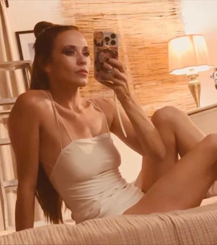 darling dark horse OnlyFans alt content creator