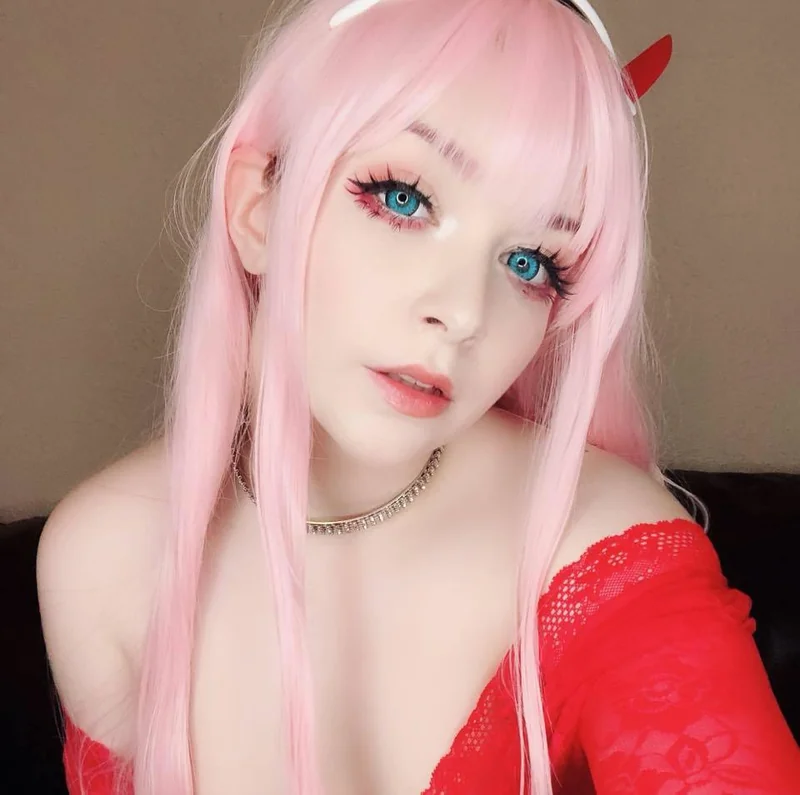 Tiny Duckling OnlyFans lewd cosplayer