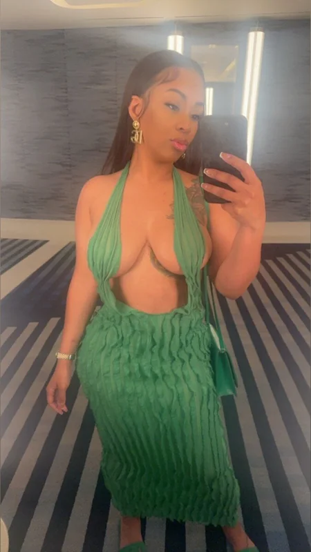 Dasaniwaterz OnlyFans creator with interactive content