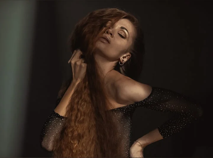 Dashik OnlyFans real-life Rapunzel with long hair
