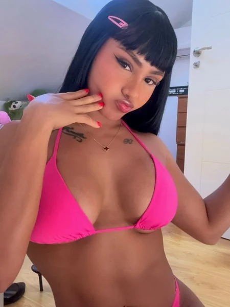 dayanapili OnlyFans creator showing wild side