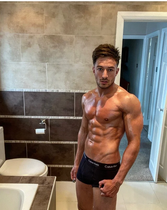 Deano OnlyFans creator with exclusive content