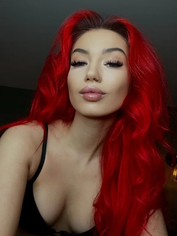 Delilahxscarlett OnlyFans red haired gamer