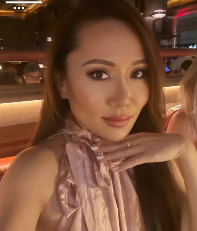 Demirosepk on OnlyFans showcasing beauty and lifestyle