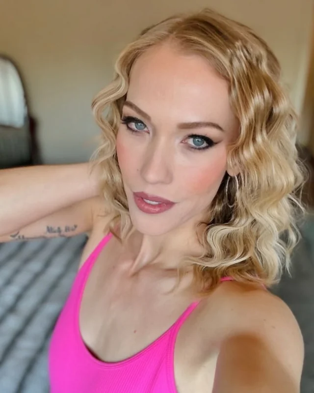 Dianagracex OnlyFans Blonde Performer