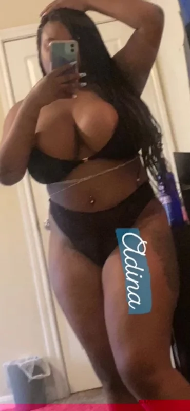 Dinababy OnlyFans adult content creator
