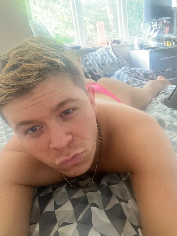 Bradders on OnlyFans showcasing exclusive content