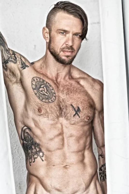 Drewbrady13 OnlyFans creator with an impressive physique