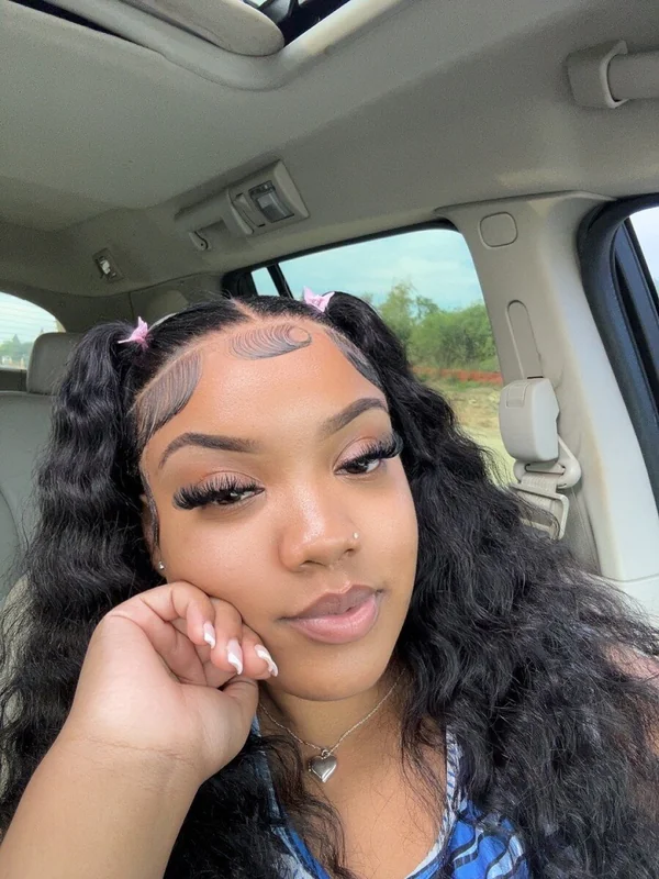 Drippinvelvet OnlyFans creator with engaging content