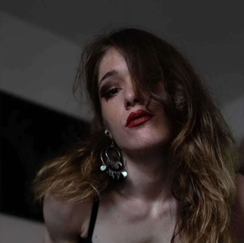 Ü OnlyFans creator with captivating content