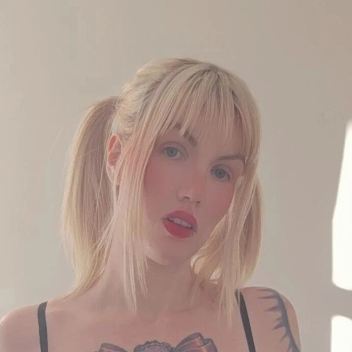 BARBIE BIMBOFREE Edythe Rose OnlyFans tall blonde