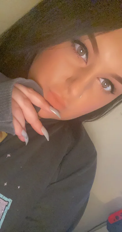 Eiimii OnlyFans creator with exclusive content