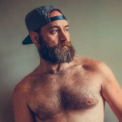 Elbulldog OnlyFans Creator with Raw Alpha Energy