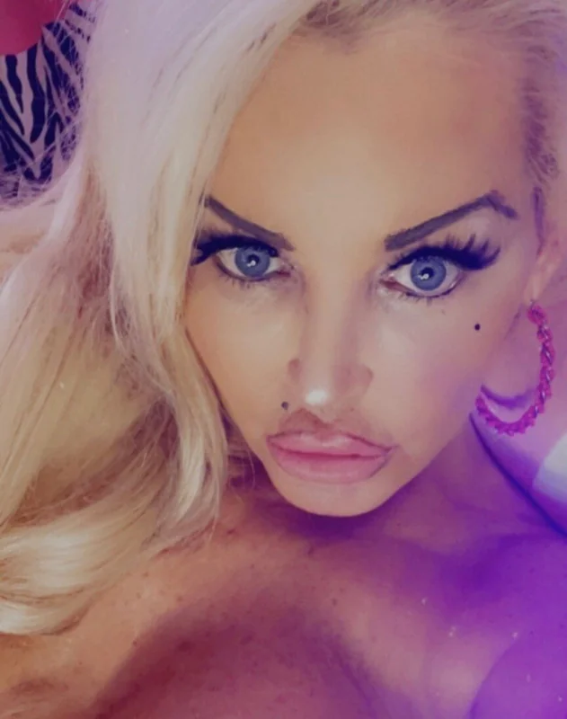 elixxx69 OnlyFans creator with daily content