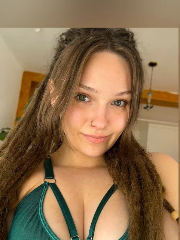 Ella on OnlyFans sharing her unique pregnancy journey.