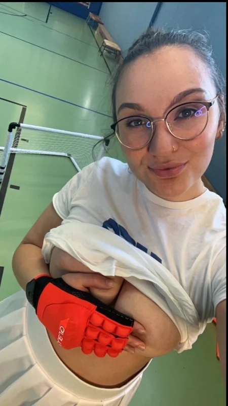 Emi on OnlyFans showcasing her athletic skills