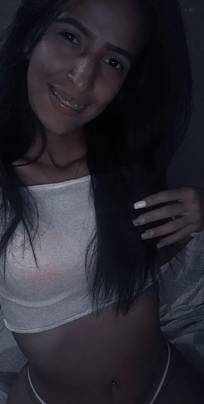 Fabii OnlyFans creator with stunning features.