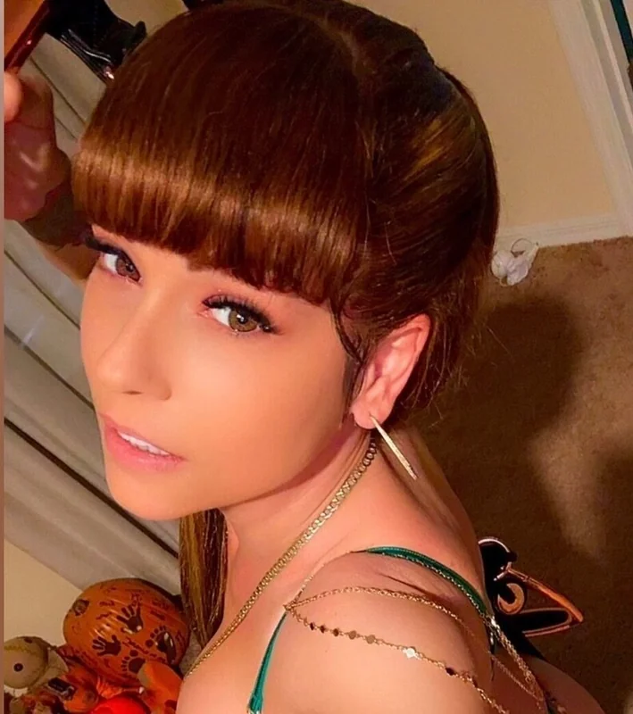 Enticingbeauty OnlyFans creator with captivating content