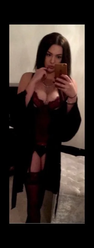 Erotica2022 OnlyFans creator with exclusive content