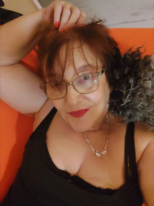 Eviltwin2000 OnlyFans naughty mature lady