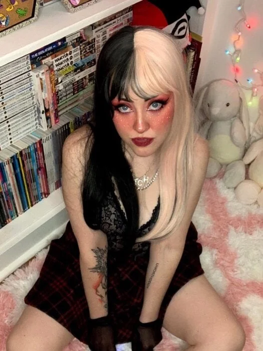 Faerylily OnlyFans indie alt goth creator