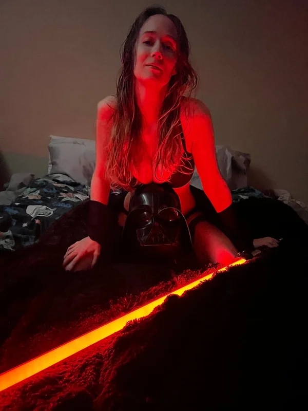 Famishedbubblesfree OnlyFans Slim Cosplay Creator