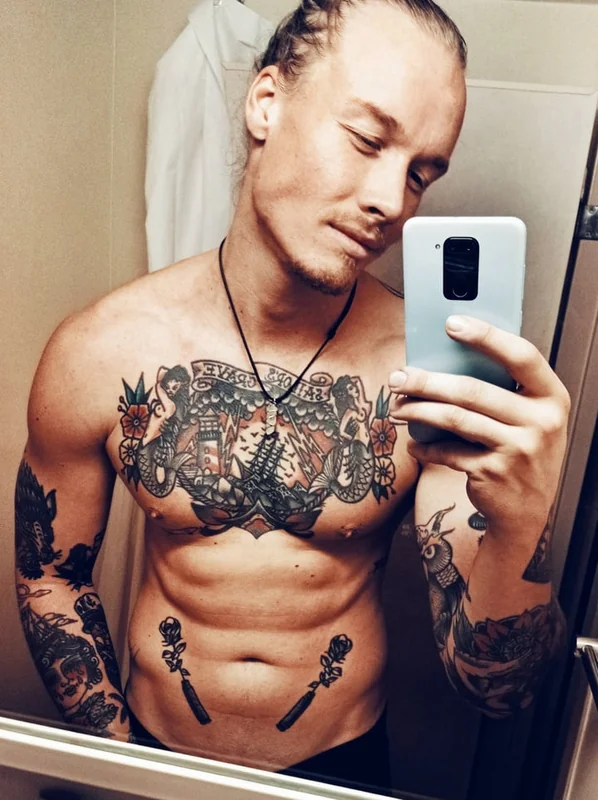 BadBoy ๐
OnlyFans Swedish viking