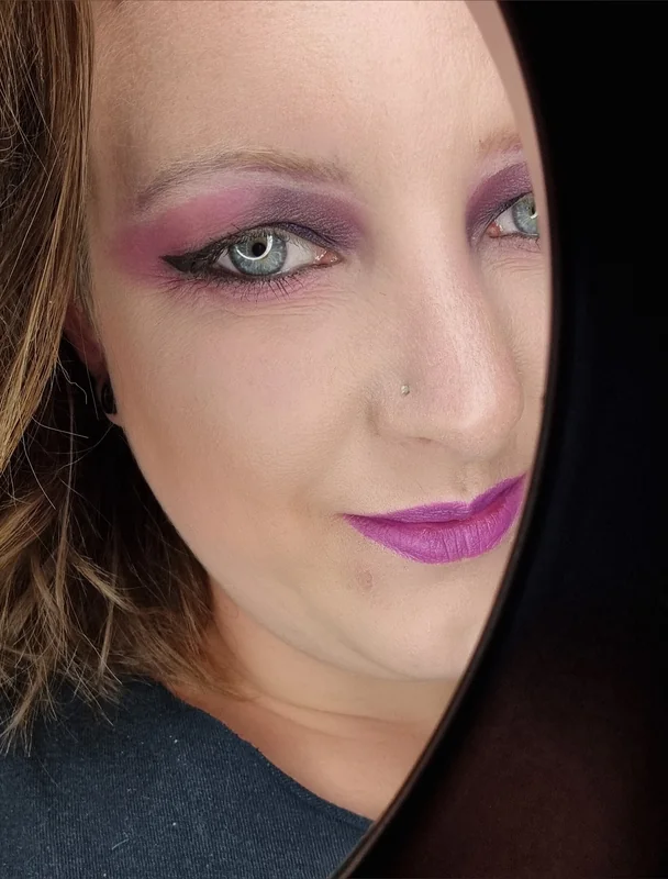 Foenixbella OnlyFans creator with engaging content