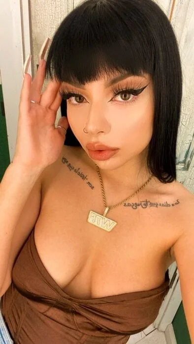 Francie Gloom OnlyFans goth girl