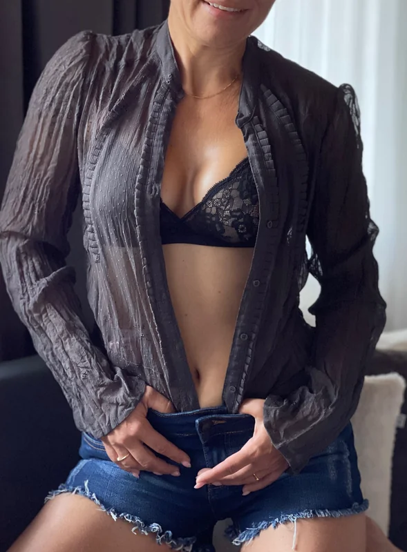 Suisse-Lady-Mature-German-Girl-Schweiz OnlyFans mature creator