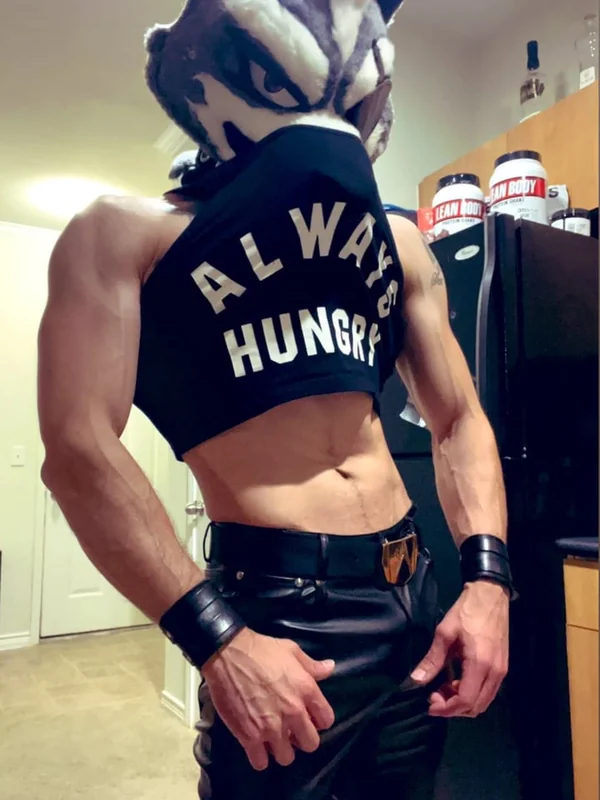 Mr. Wolf ๐บ ๐ OnlyFans athletic creator