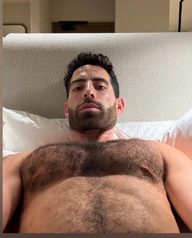 Farhad Mashhad OnlyFans athletic hunk