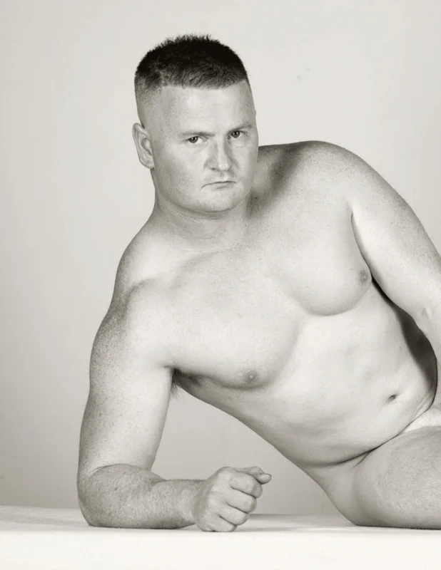 Gaz191000 on OnlyFans showcasing muscle