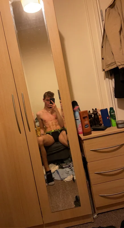 Georgieglg OnlyFans creator showcasing original content
