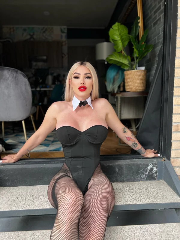 Gia SeX OnlyFans creator with stunning features