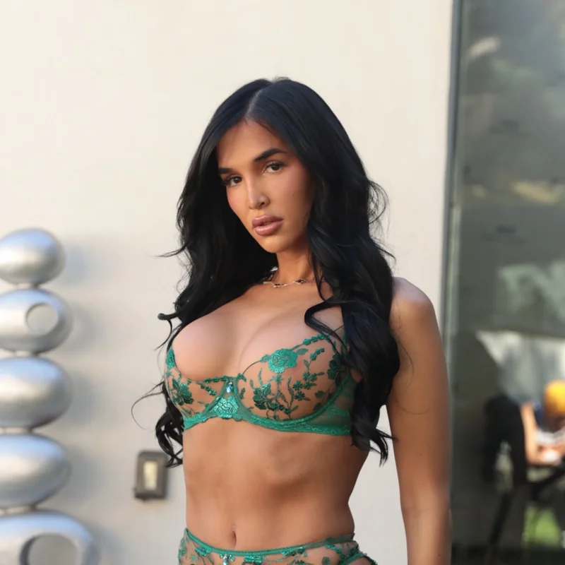 Lilah Gibney OnlyFans creator with engaging content