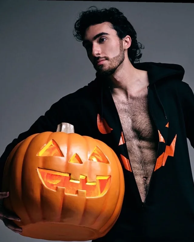 Ginozanetti on OnlyFans - Engaging creator